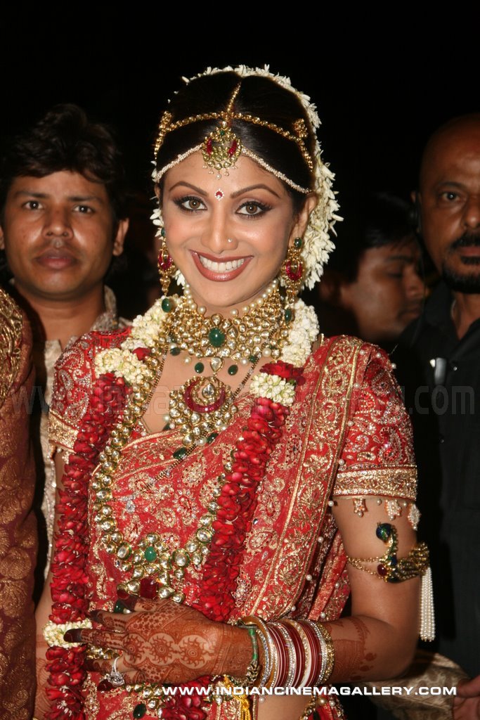 bollywood bridal makeup. Bollywood Brides (recent ones)